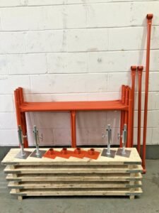 FRAMES + BOARDS + ADJUSTABLE FEET